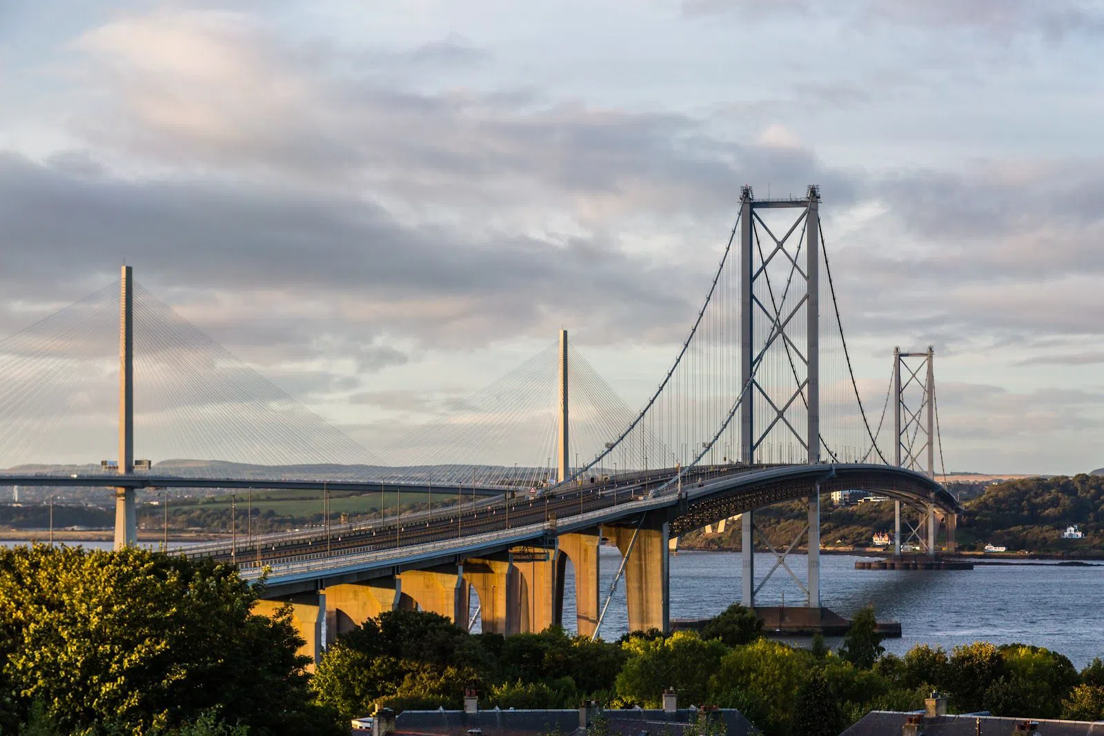 Forth Road Bridge east footpath, Edinburgh
